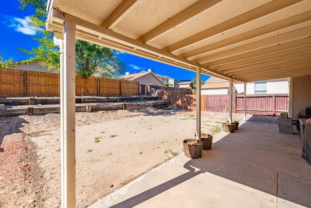 8304 Casa Gris Court NW, Albuquerque, NM 87120