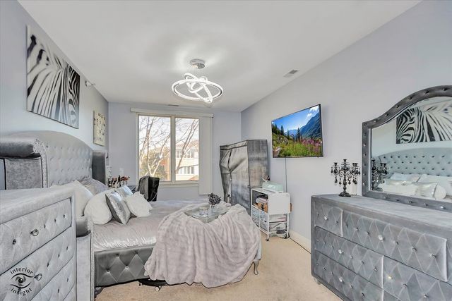 4330 N Neva Avenue 202, Norridge, IL 60706