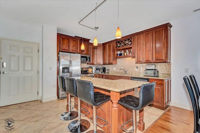 4330 N Neva Avenue 202, Norridge, IL 60706