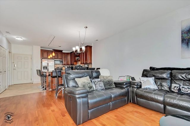 4330 N Neva Avenue 202, Norridge, IL 60706