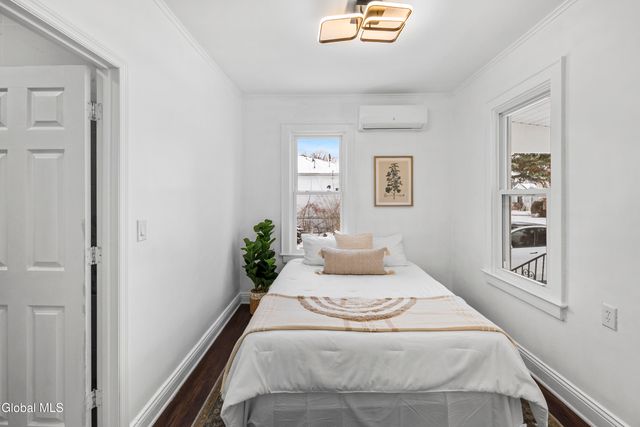 36 Edenburg Avenue, Albany, NY 12203