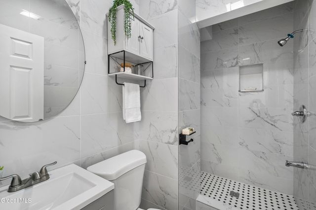 36 Edenburg Avenue, Albany, NY 12203