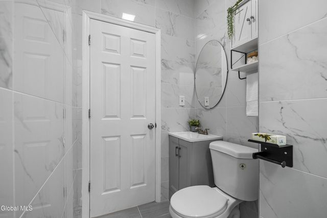 36 Edenburg Avenue, Albany, NY 12203