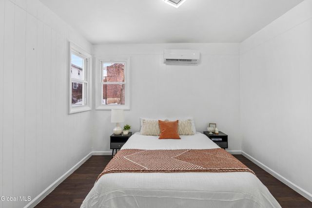 36 Edenburg Avenue, Albany, NY 12203