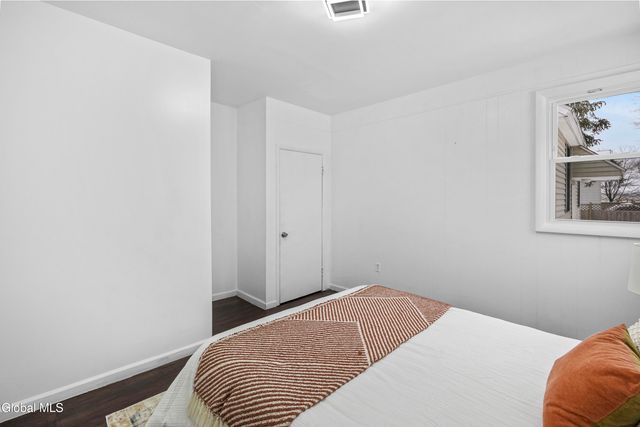 36 Edenburg Avenue, Albany, NY 12203