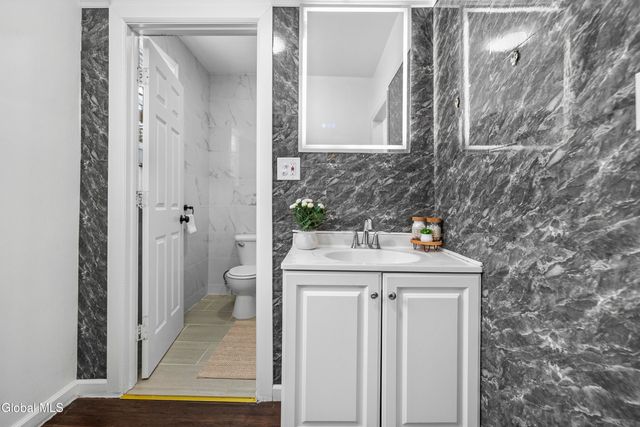 36 Edenburg Avenue, Albany, NY 12203