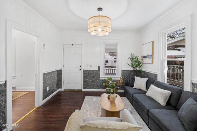 36 Edenburg Avenue, Albany, NY 12203