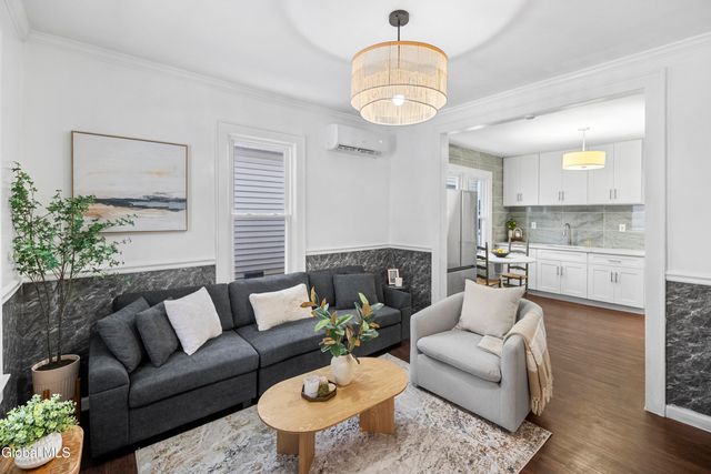 36 Edenburg Avenue, Albany, NY 12203