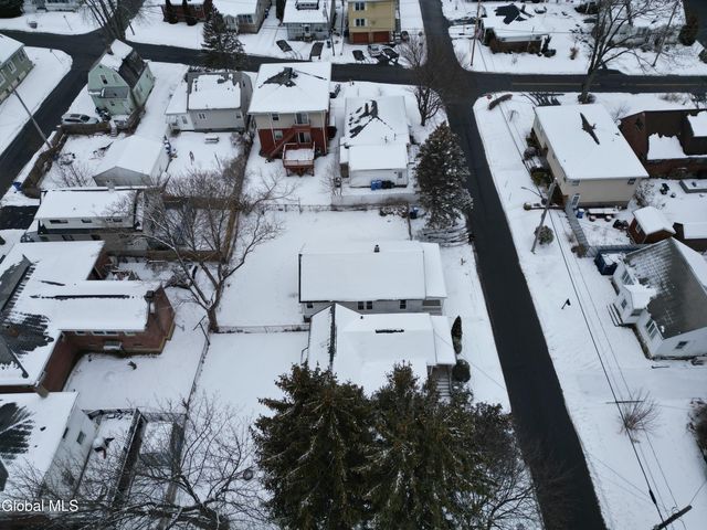 36 Edenburg Avenue, Albany, NY 12203