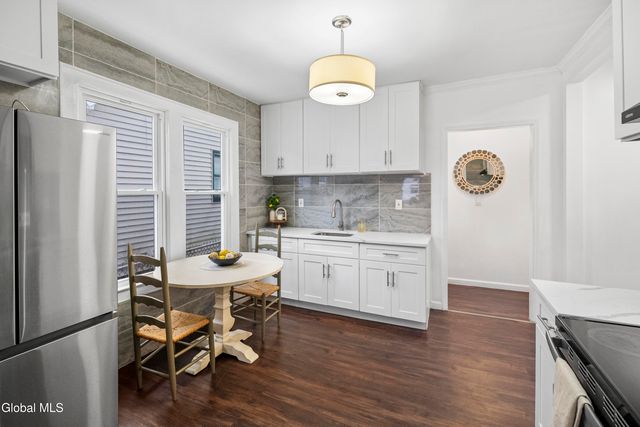 36 Edenburg Avenue, Albany, NY 12203