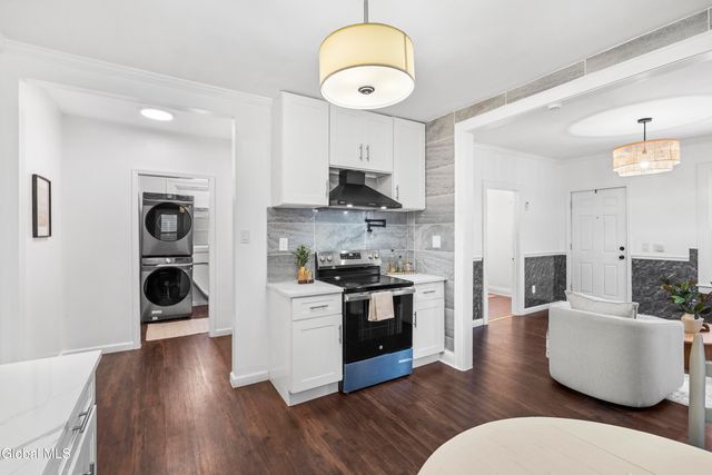 36 Edenburg Avenue, Albany, NY 12203