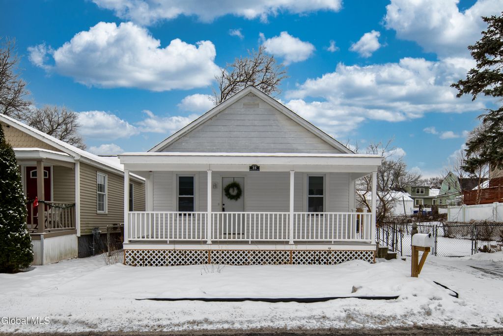 36 Edenburg Avenue, Albany, NY 12203