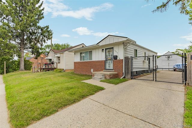 19218 Helen Street, Detroit, MI 48234