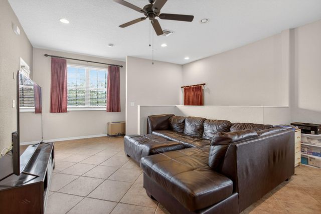 9125 Pershore Place 8204, Tamarac, FL 33321