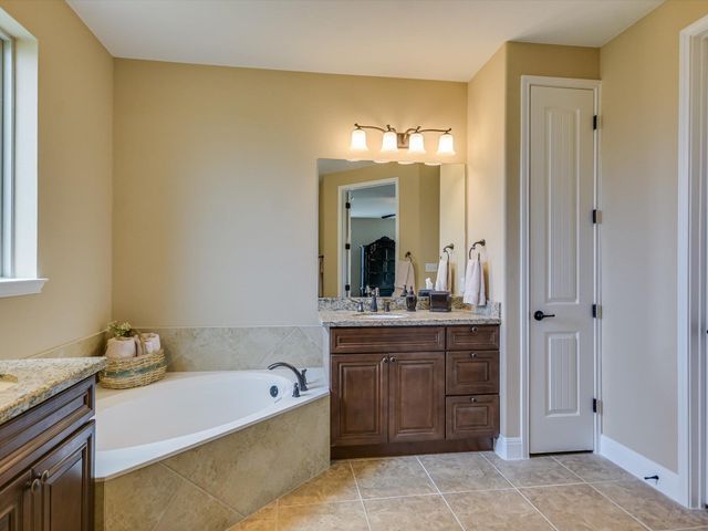 12400 Lostwood CIR, Austin, TX 78748