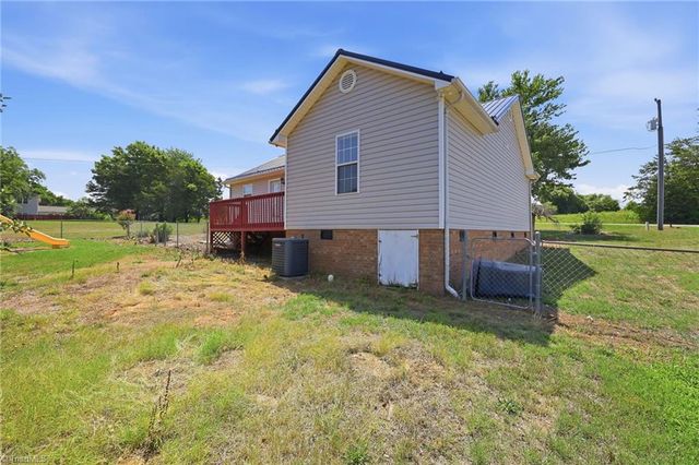 1502 Gibbs Road, Reidsville, NC 27320