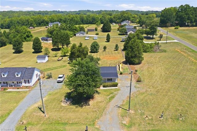 1502 Gibbs Road, Reidsville, NC 27320