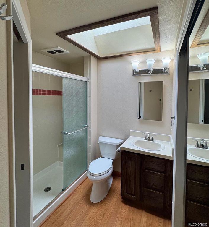 Image 17 of property listing at 1455 W Hinsdale Drive, Littleton, CO 80120