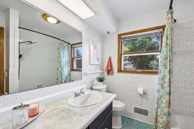 1219 Galvin Avenue, West Saint Paul, MN 55118