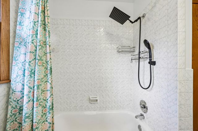 1219 Galvin Avenue, West Saint Paul, MN 55118