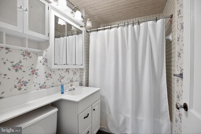 11005 POPLAR DR, Lusby, MD 20657