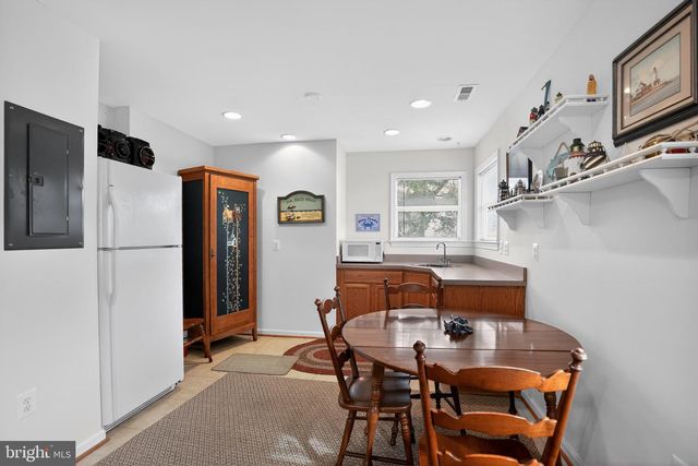 11005 POPLAR DR, Lusby, MD 20657