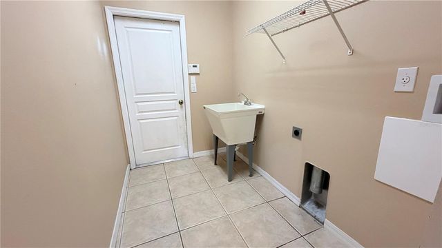 691 ERROL PARKWAY, Apopka, FL 32712