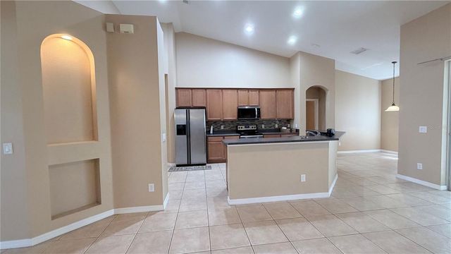 691 ERROL PARKWAY, Apopka, FL 32712