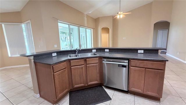 691 ERROL PARKWAY, Apopka, FL 32712
