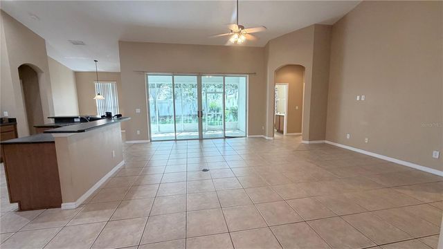 691 ERROL PARKWAY, Apopka, FL 32712