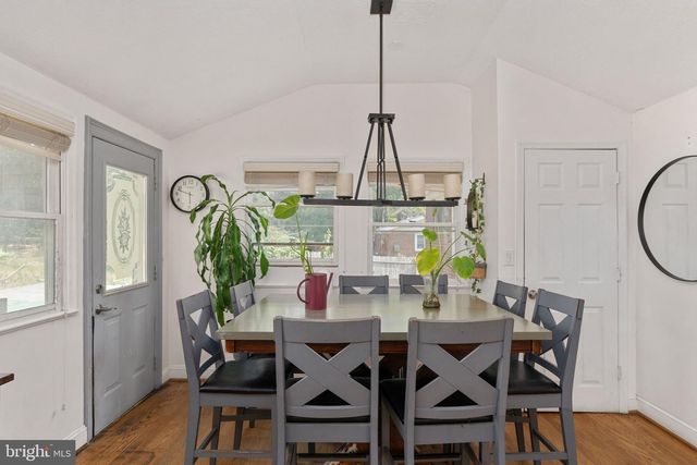 10212 STRATFORD AVE, Fairfax, VA 22030