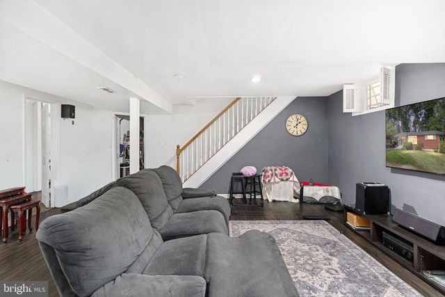 10212 STRATFORD AVE, Fairfax, VA 22030