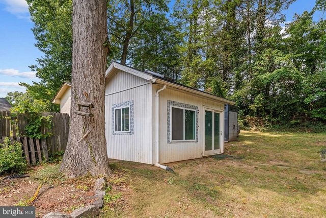 10212 STRATFORD AVE, Fairfax, VA 22030