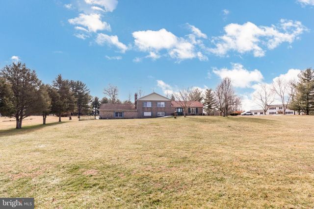 1201 UNIONTOWN RD, Westminster, MD 21158