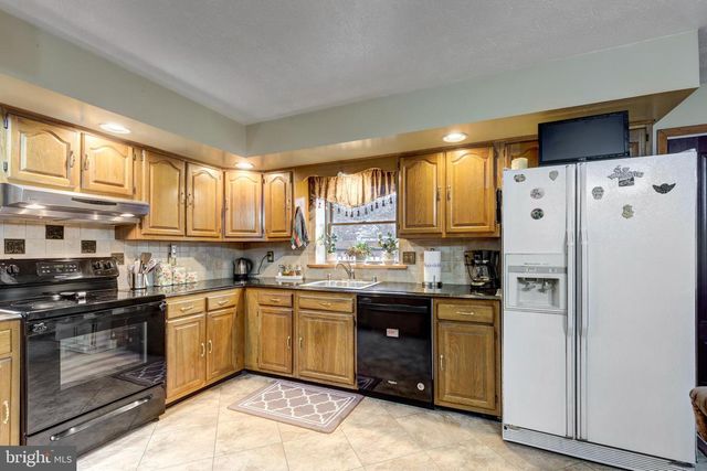 1201 UNIONTOWN RD, Westminster, MD 21158