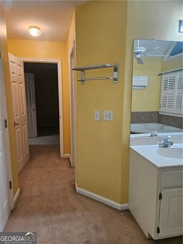 1568 Ridge Point Drive NW, Lawrenceville, GA 30043