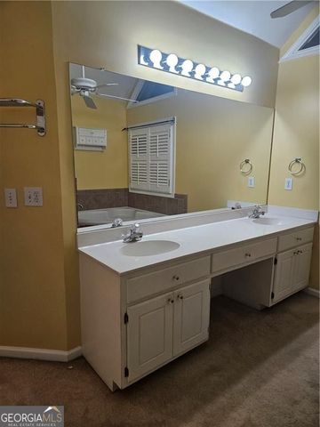 1568 Ridge Point Drive NW, Lawrenceville, GA 30043