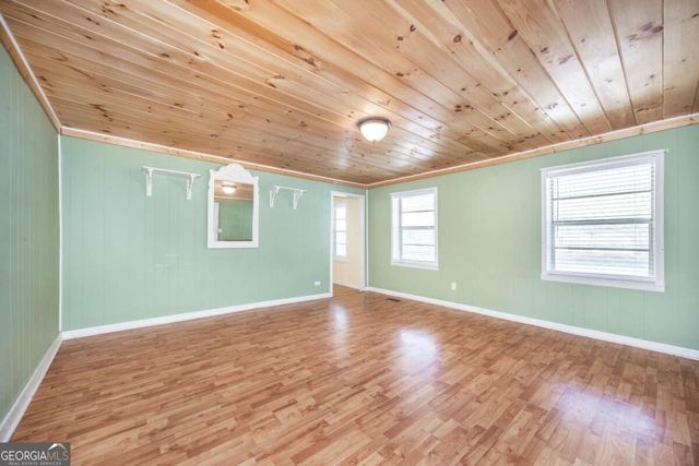65 Lucille Avenue, Ellijay, GA 30540