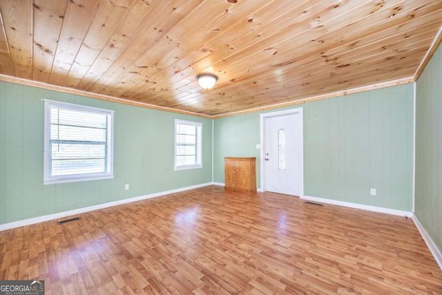65 Lucille Avenue, Ellijay, GA 30540