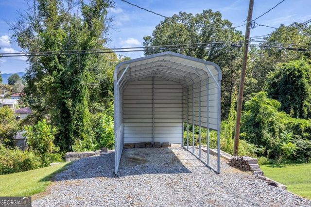 65 Lucille Avenue, Ellijay, GA 30540