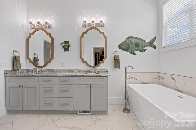 112 Meadow Breeze Road, Arden, NC 28704