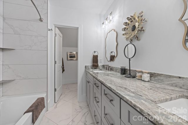 112 Meadow Breeze Road, Arden, NC 28704