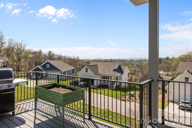 112 Meadow Breeze Road, Arden, NC 28704