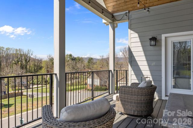 112 Meadow Breeze Road, Arden, NC 28704