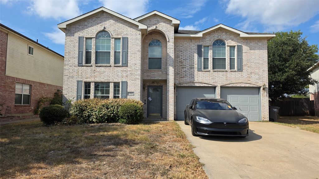 4504 Skipador Drive, Fort Worth, TX 76179 — exterior