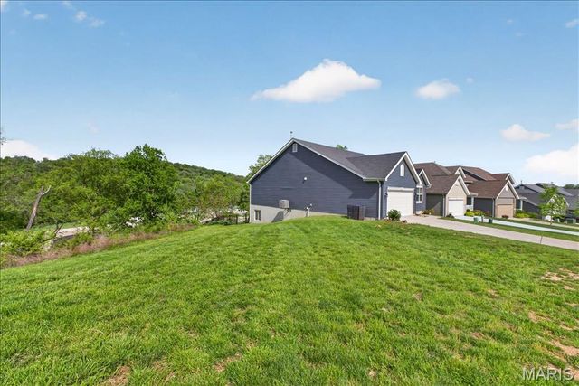 804 Cedar Bluff Way, Fenton, MO 63026