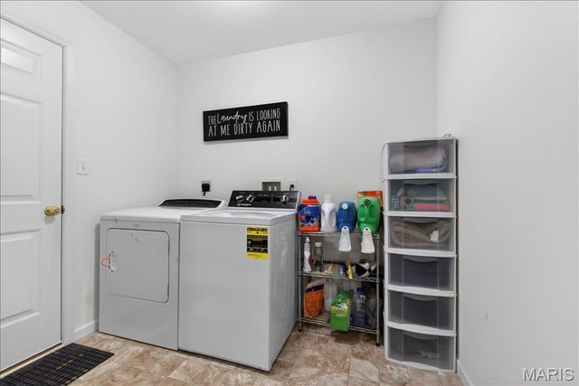804 Cedar Bluff Way, Fenton, MO 63026
