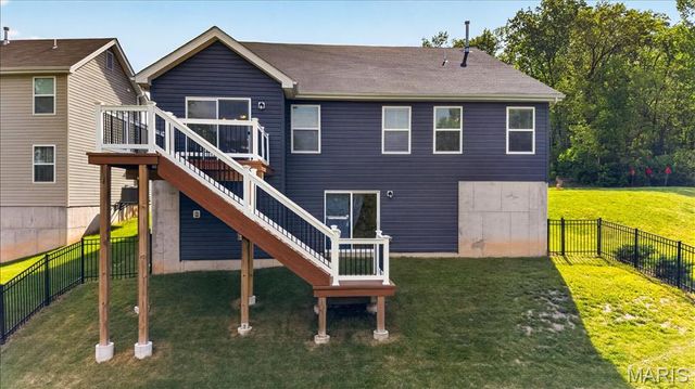 804 Cedar Bluff Way, Fenton, MO 63026