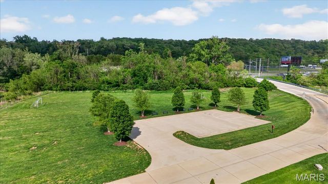 804 Cedar Bluff Way, Fenton, MO 63026