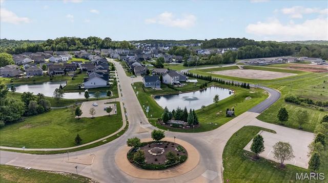 804 Cedar Bluff Way, Fenton, MO 63026